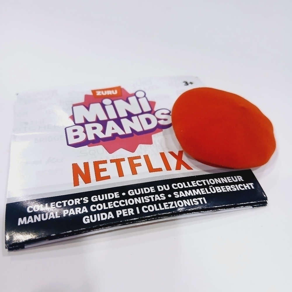Zuru Mini Brands Netflix Emily In Paris red beret